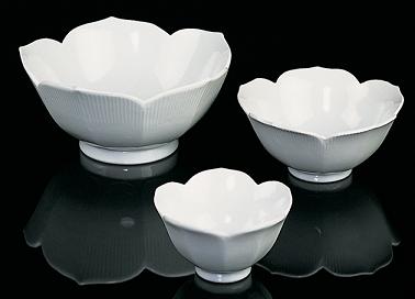Porcelain 4" Lotus Bowl